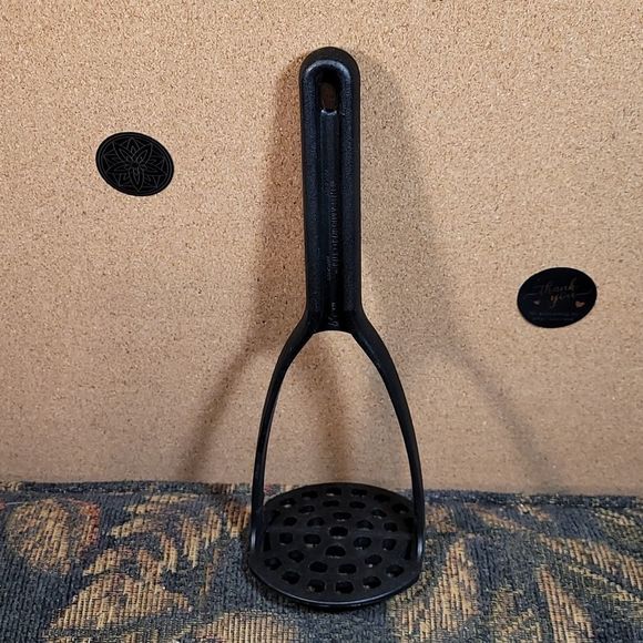 Pampered Chef Black Nylon Potato Bean Vegetable Fruit Masher Utensil - Picture 2 of 5